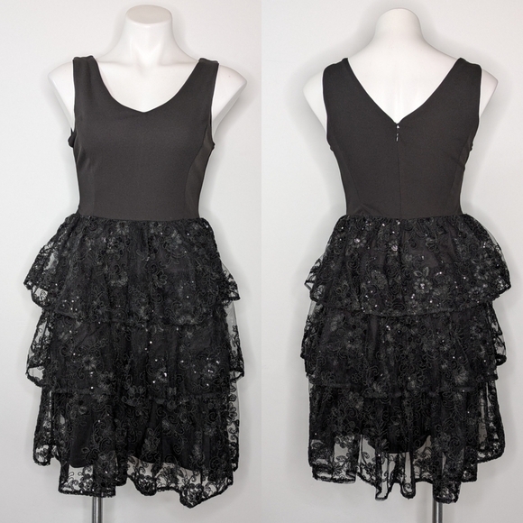 julia jordan Dresses & Skirts - Julia Jordan black tiered layered sequin fit & flare v neck knee length dress 4